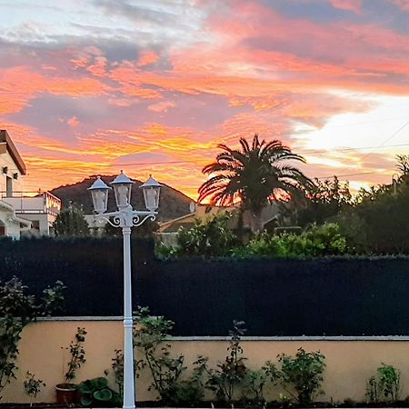 Chalet Vacacional Con Piscina Privada Y Barbacoa Tarragona Exteriör bild