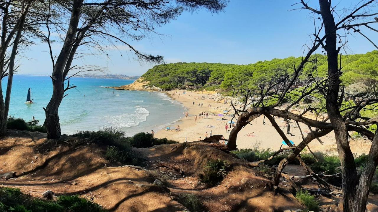 Chalet Vacacional Con Piscina Privada Y Barbacoa Tarragona Exteriör bild