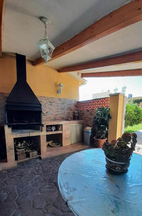 Chalet Vacacional Con Piscina Privada Y Barbacoa Tarragona Exteriör bild